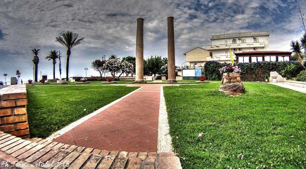 רוצ'לה איוניקה Club Hotel Kennedy מתקנים תמונה